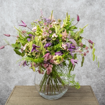 Monthly (12th Bouquet Free & Complimentary Vase)