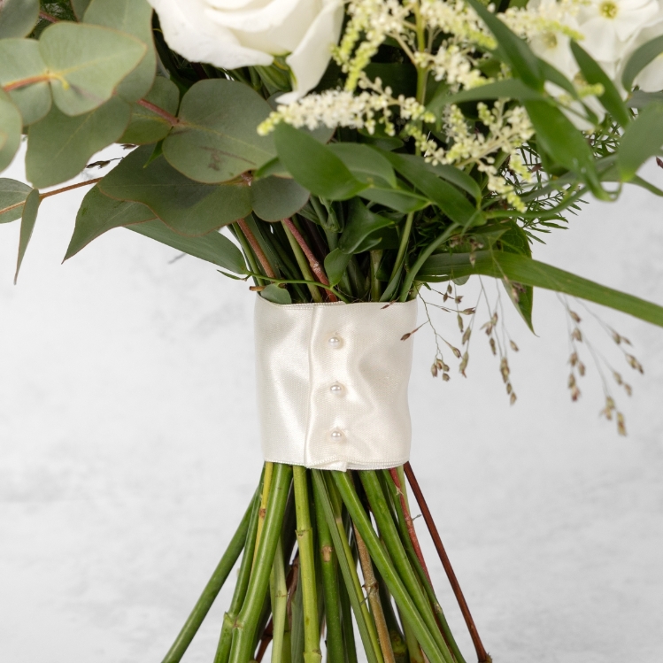 Harlow Natural Bridal Bouquet