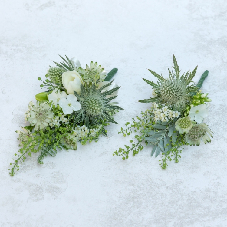 Harlow Natural Corsage